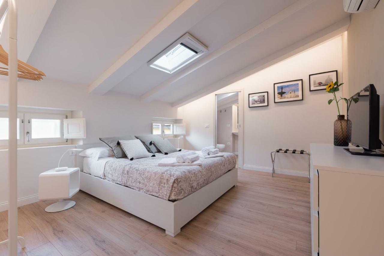 Luxury Apartment In City Center Florence Buitenkant foto