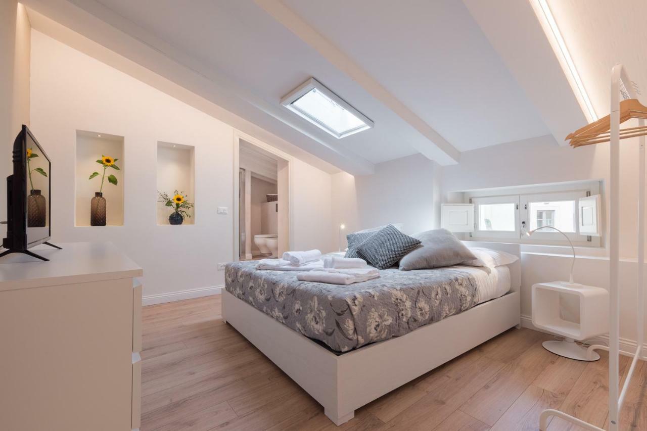 Luxury Apartment In City Center Florence Buitenkant foto
